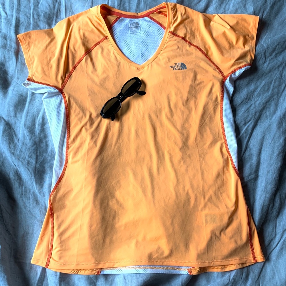 NWOT North Face Ultra-Ultra Light Top*